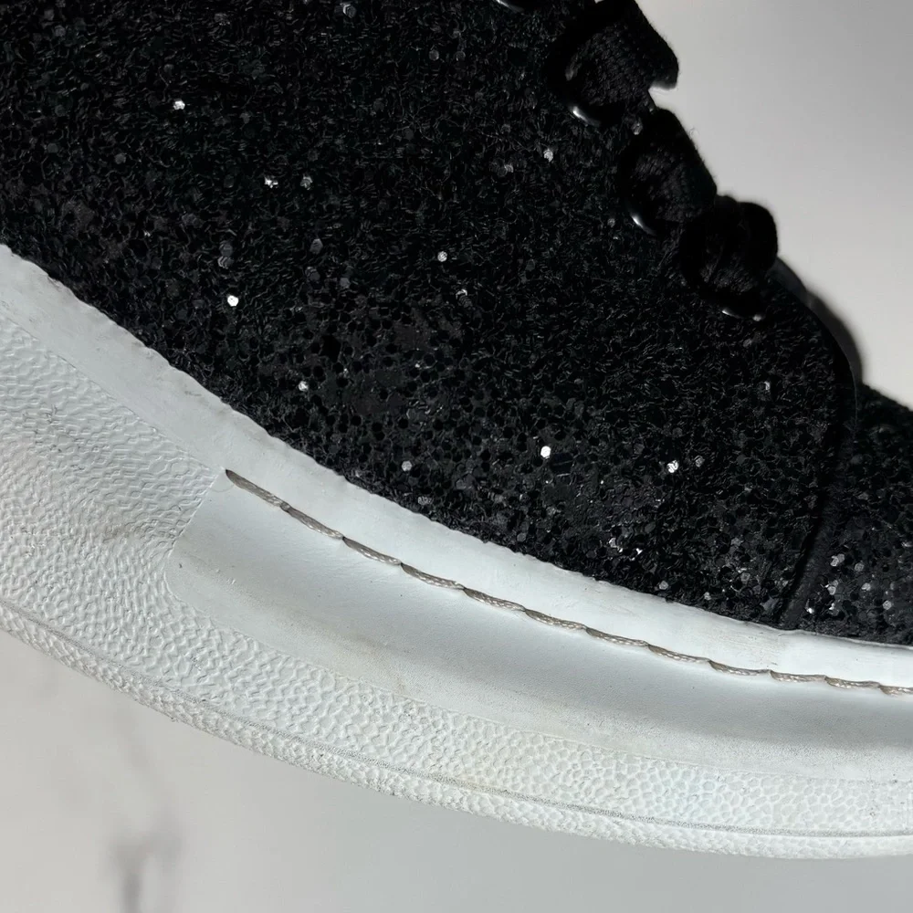 Alexander McQueen Oversized sneakers in a black glitter finish white sole sz 38 - Picture 10 of 11